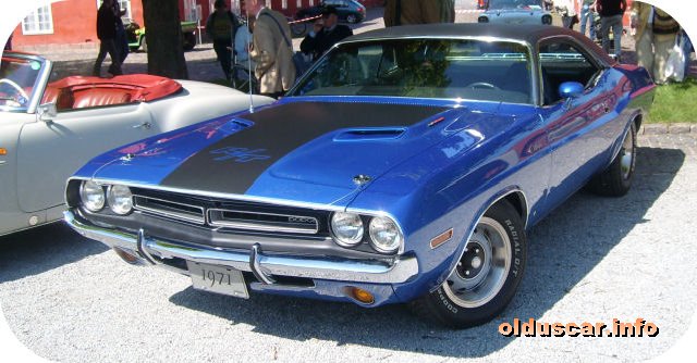 1971 Dodge Challenger R-T hardtop Coupe front